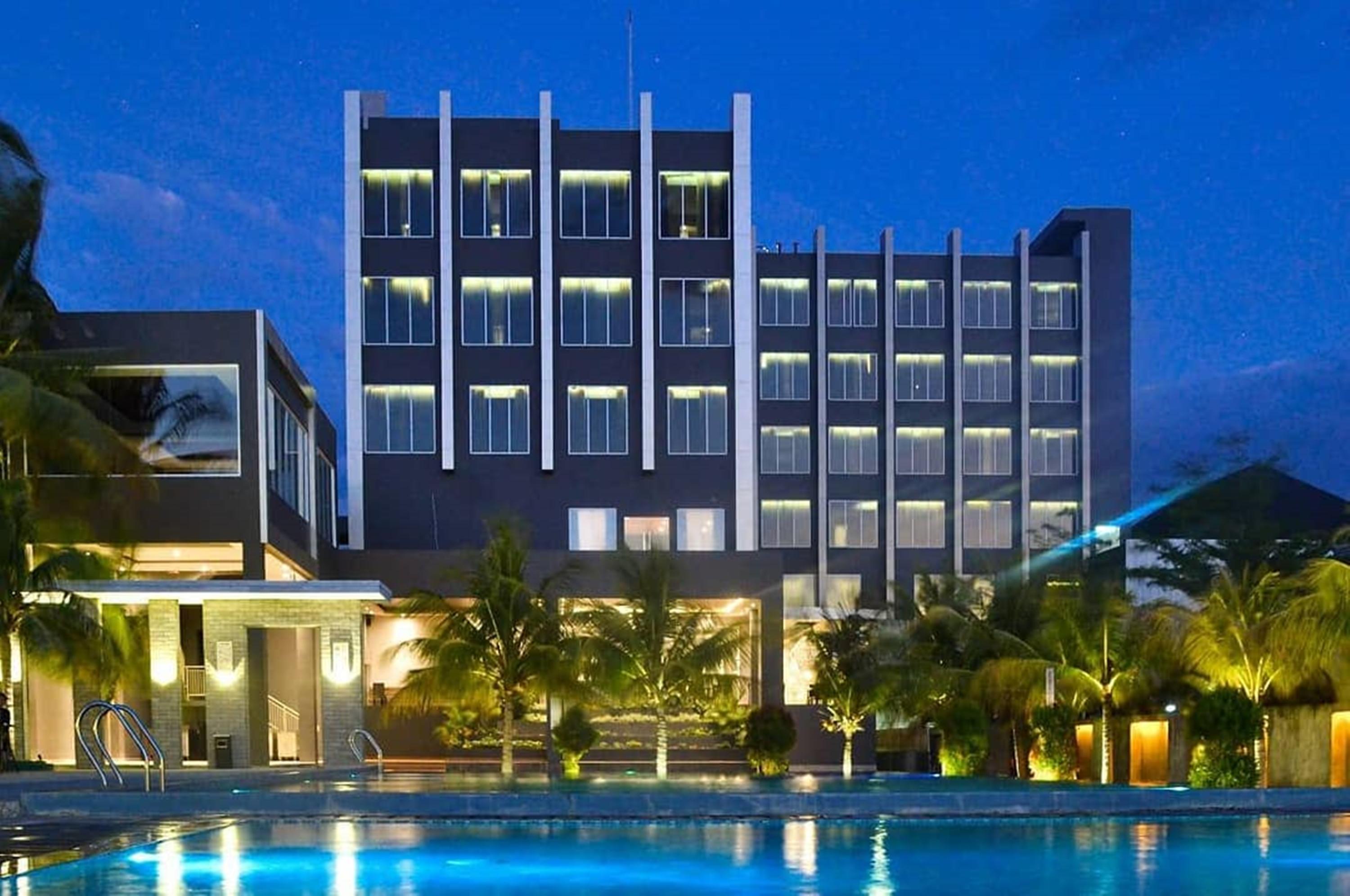 Aston Gorontalo Hotel & Villas Exterior foto